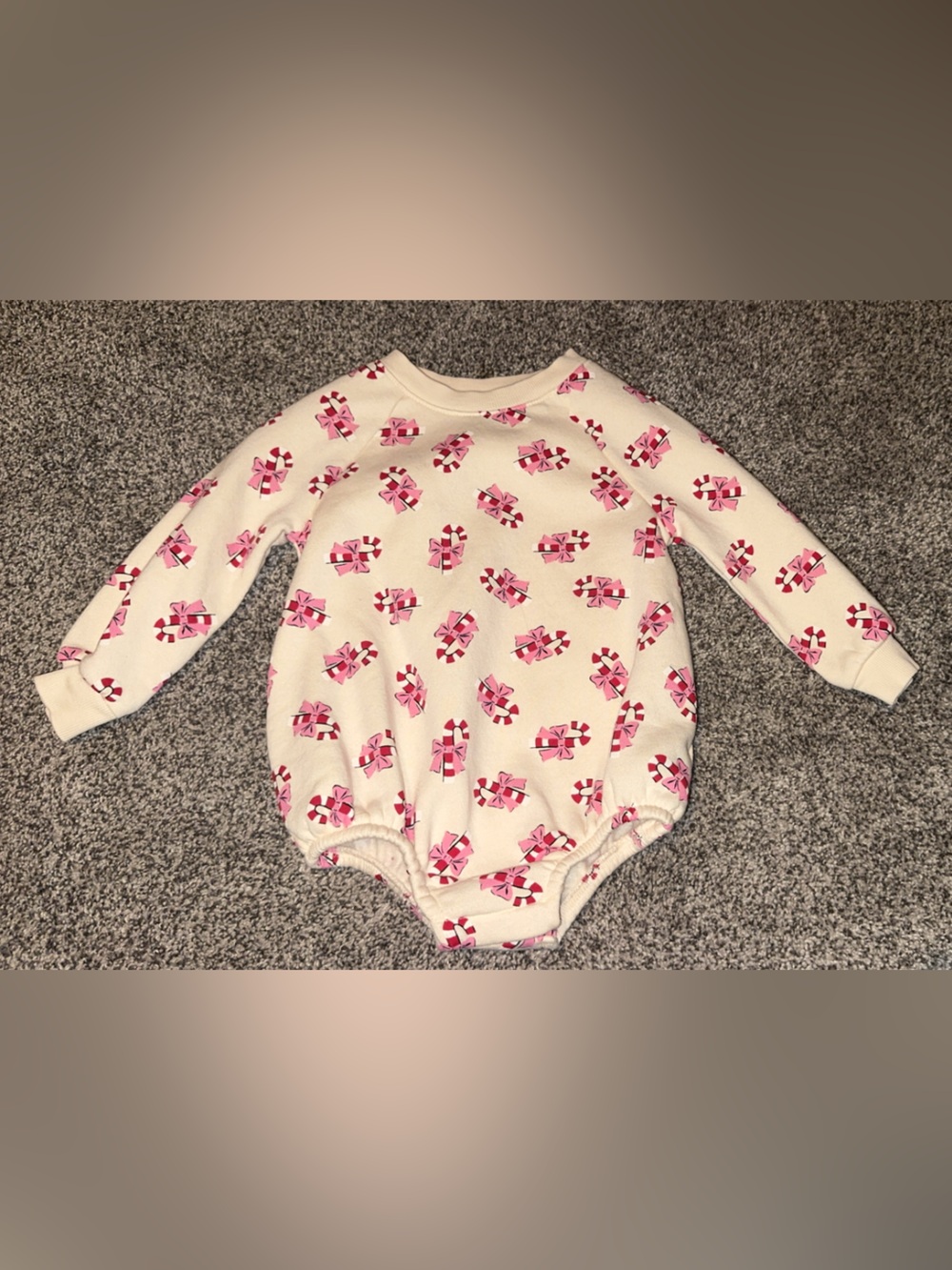 Old Navy Cream Sweater with Pink Bow Print